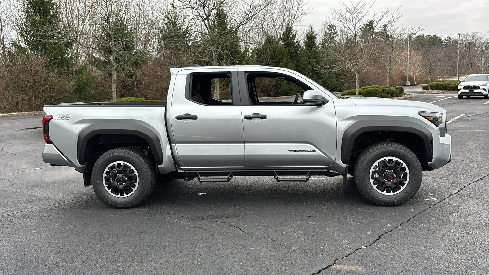 2024 Toyota Tacoma 4WD TRD Off-Road 3