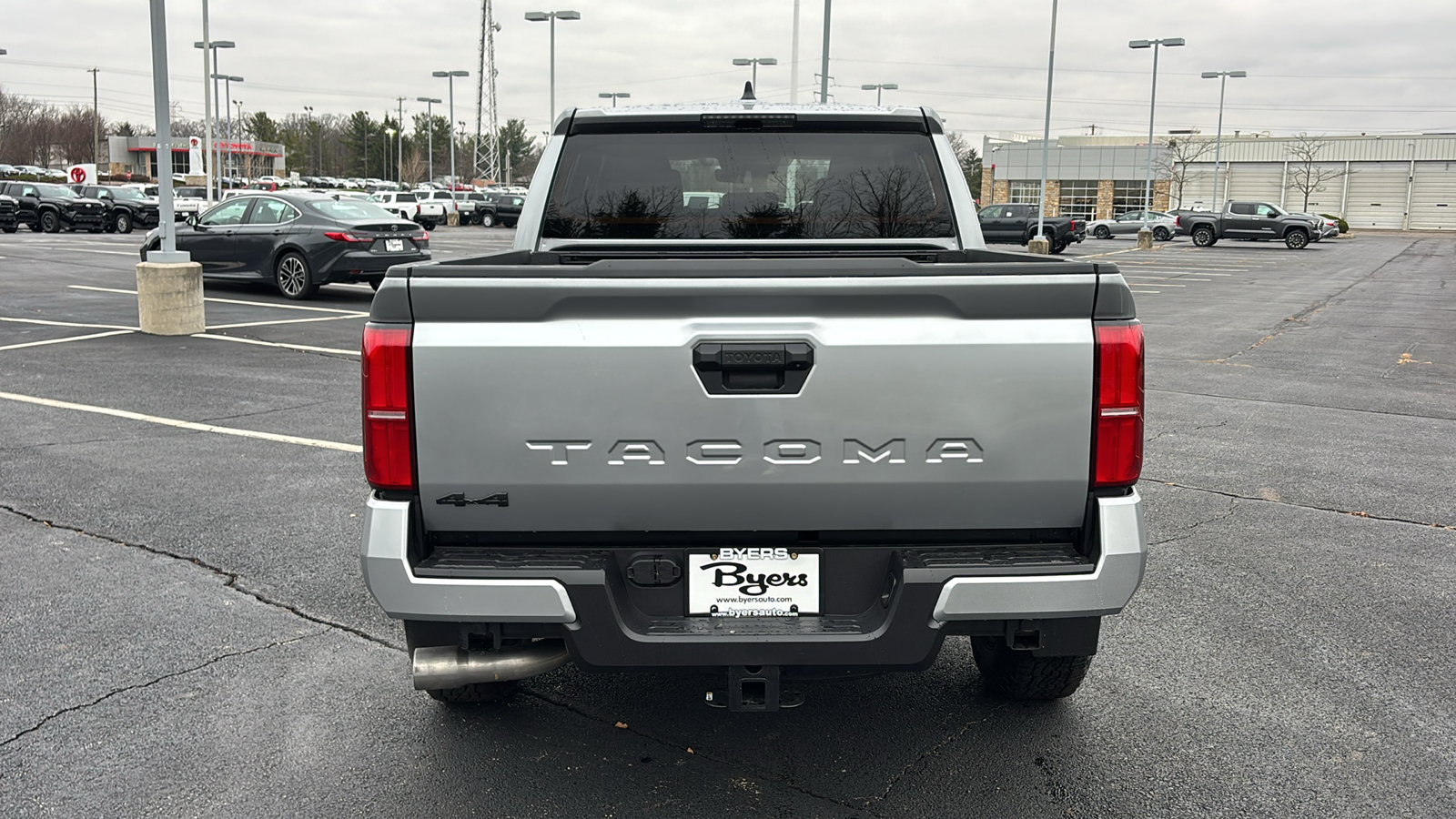 2024 Toyota Tacoma 4WD TRD Off-Road 11