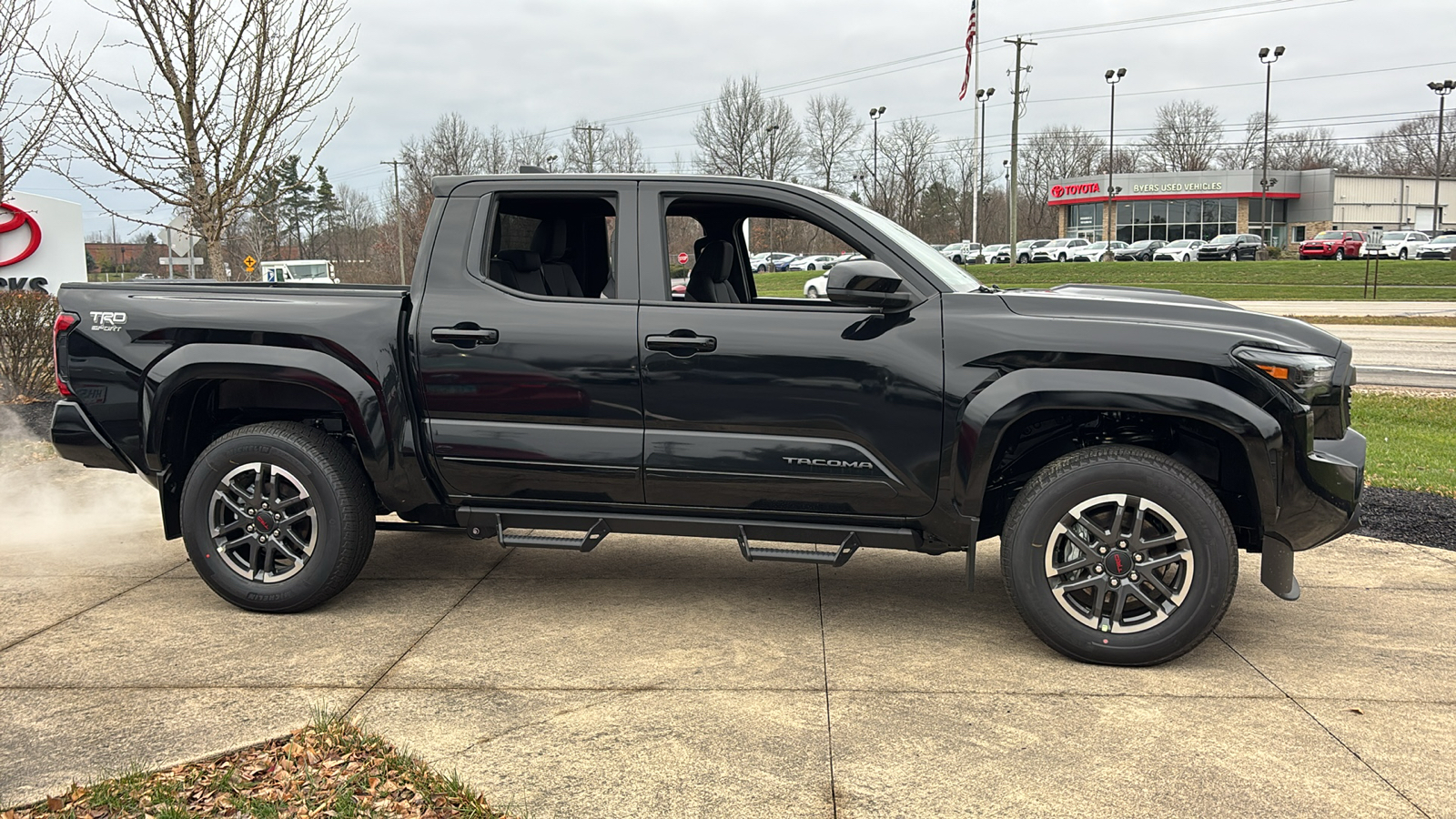 2024 Toyota Tacoma 4WD TRD Sport 3