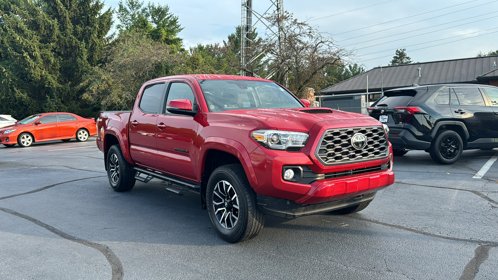 2021 Toyota Tacoma TRD Sport 2