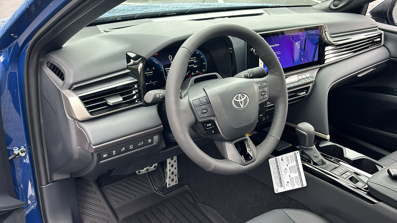 2025 Toyota Camry XSE 18