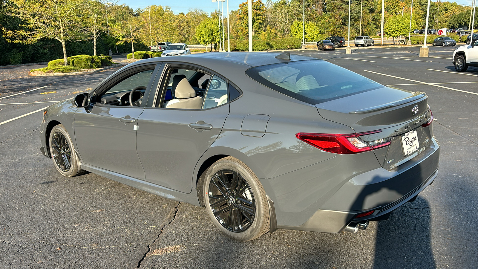 2025 Toyota Camry SE 11