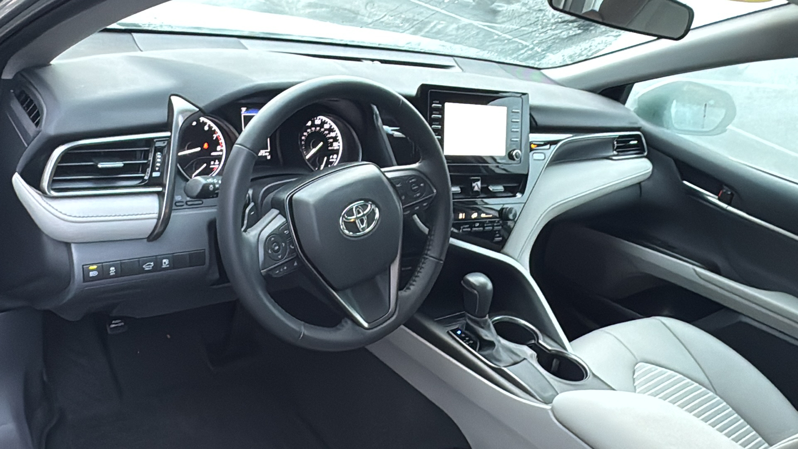 2021 Toyota Camry SE 13