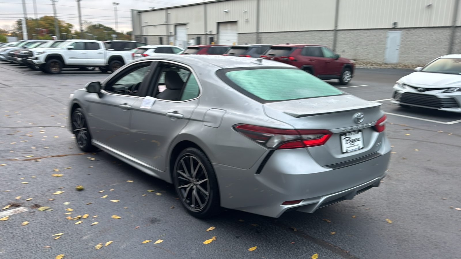 2021 Toyota Camry SE 38