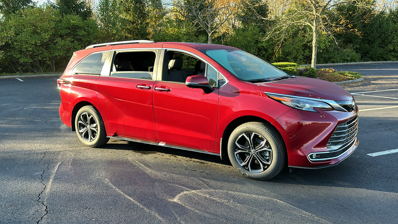 2025 Toyota Sienna Platinum 7-Passenger 1