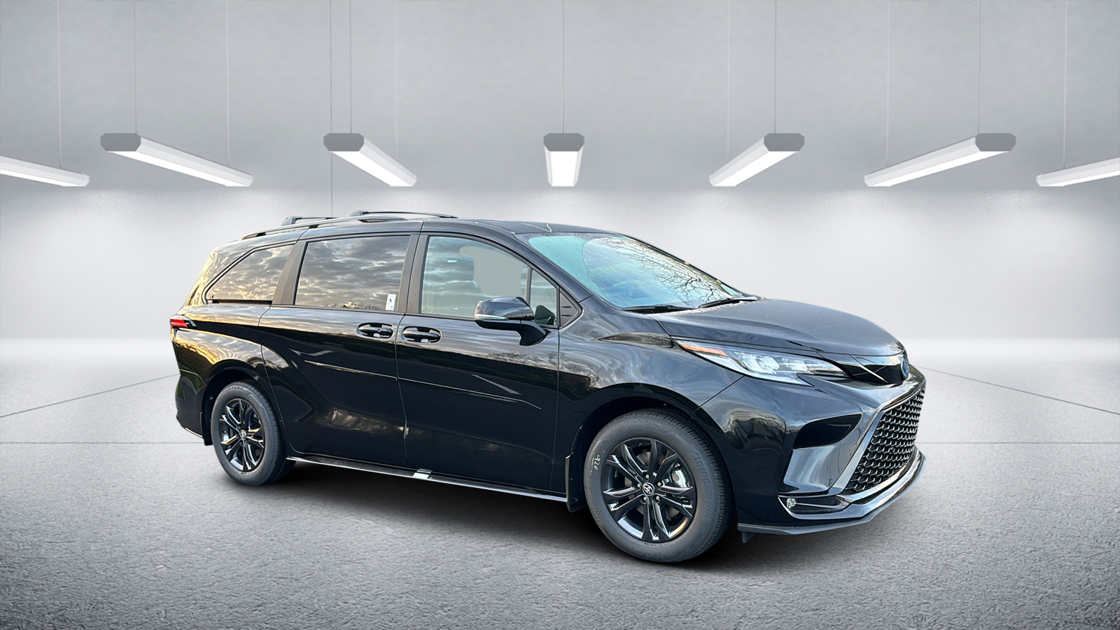 2025 Toyota Sienna XSE 1