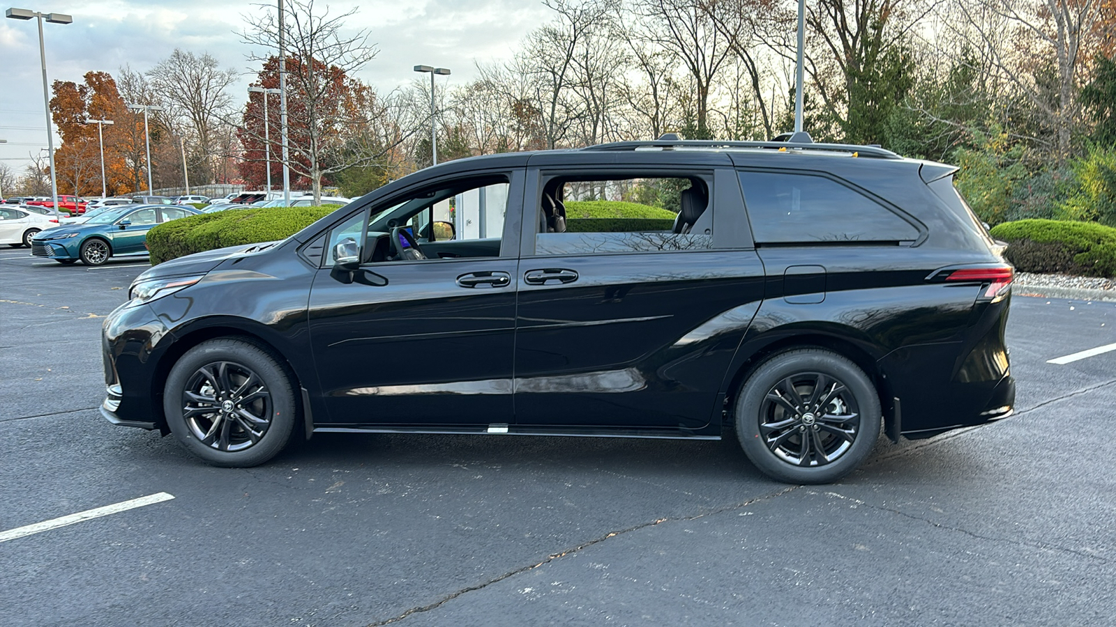 2025 Toyota Sienna XSE 15