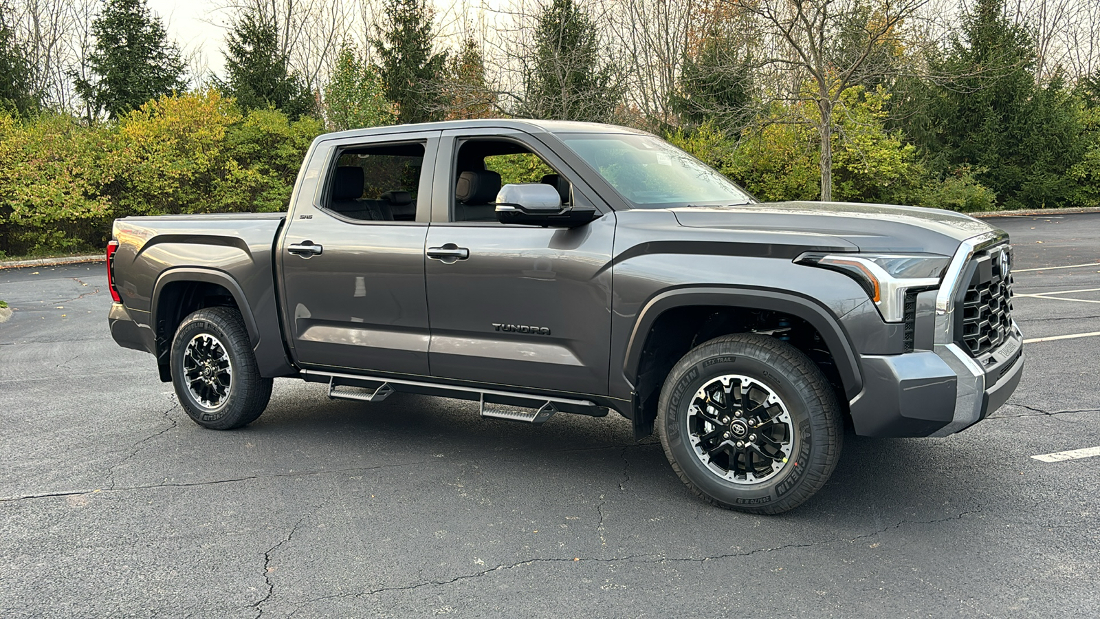 2025 Toyota Tundra 4WD SR5 2