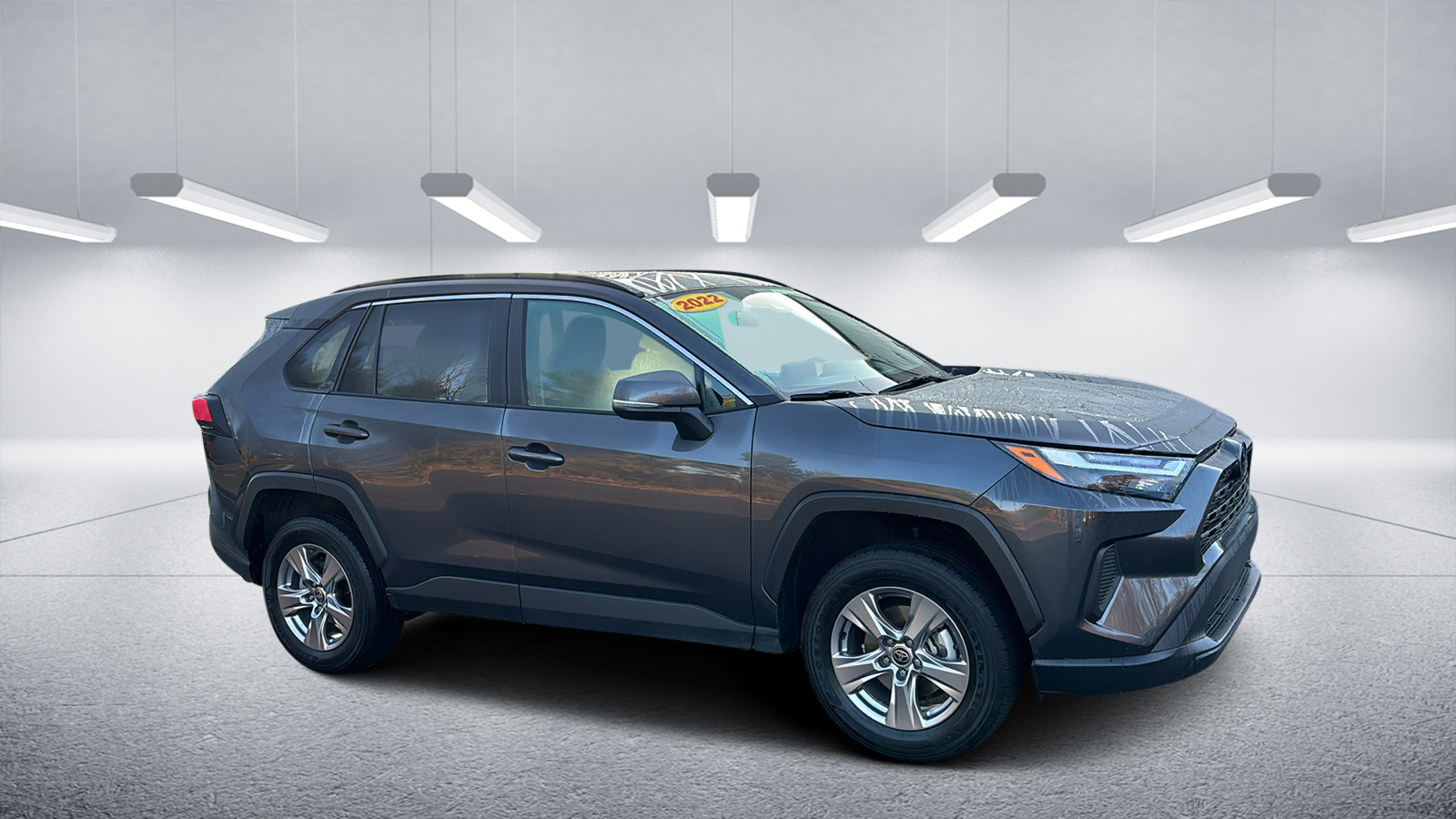 2022 Toyota RAV4 XLE 1