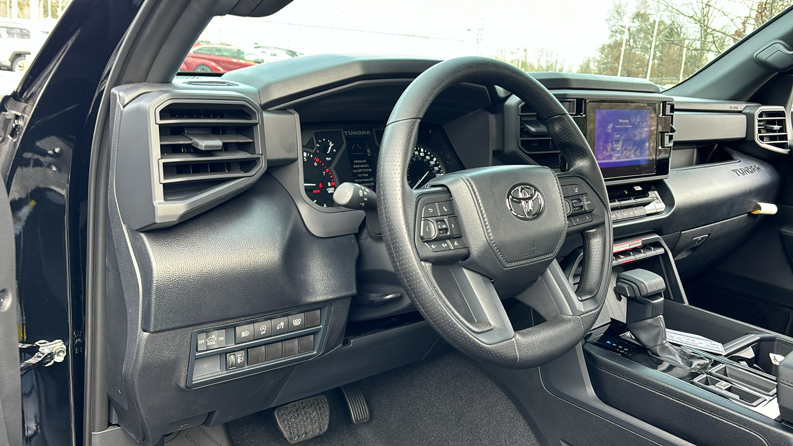 2025 Toyota Tundra 4WD SR 20