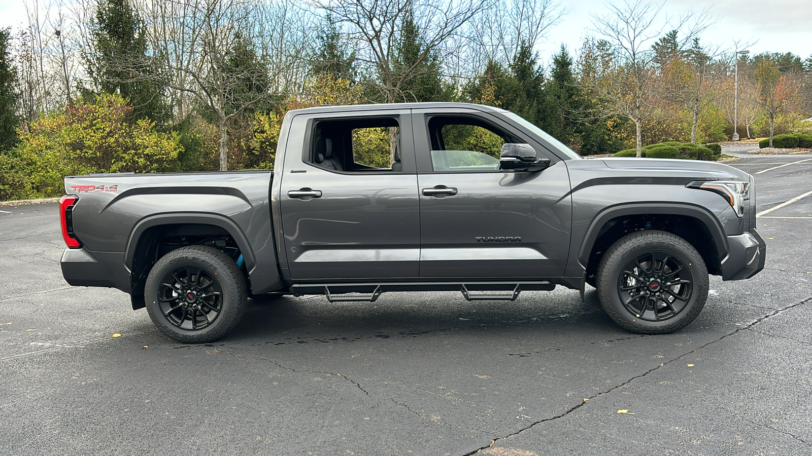 2025 Toyota Tundra 4WD Limited 3