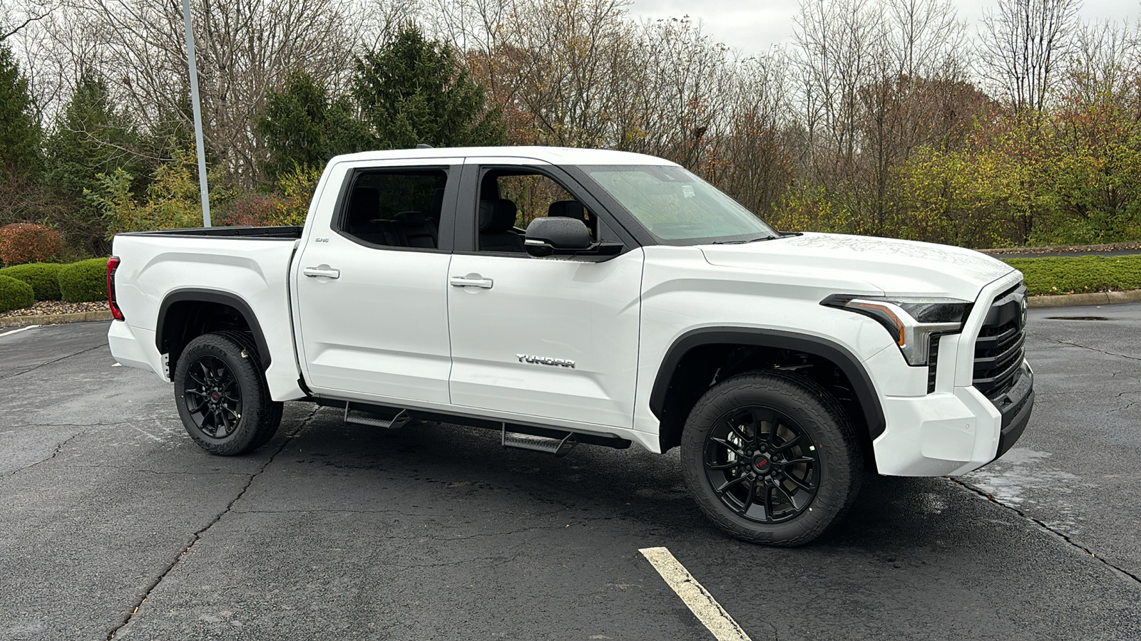 2025 Toyota Tundra 4WD SR5 2