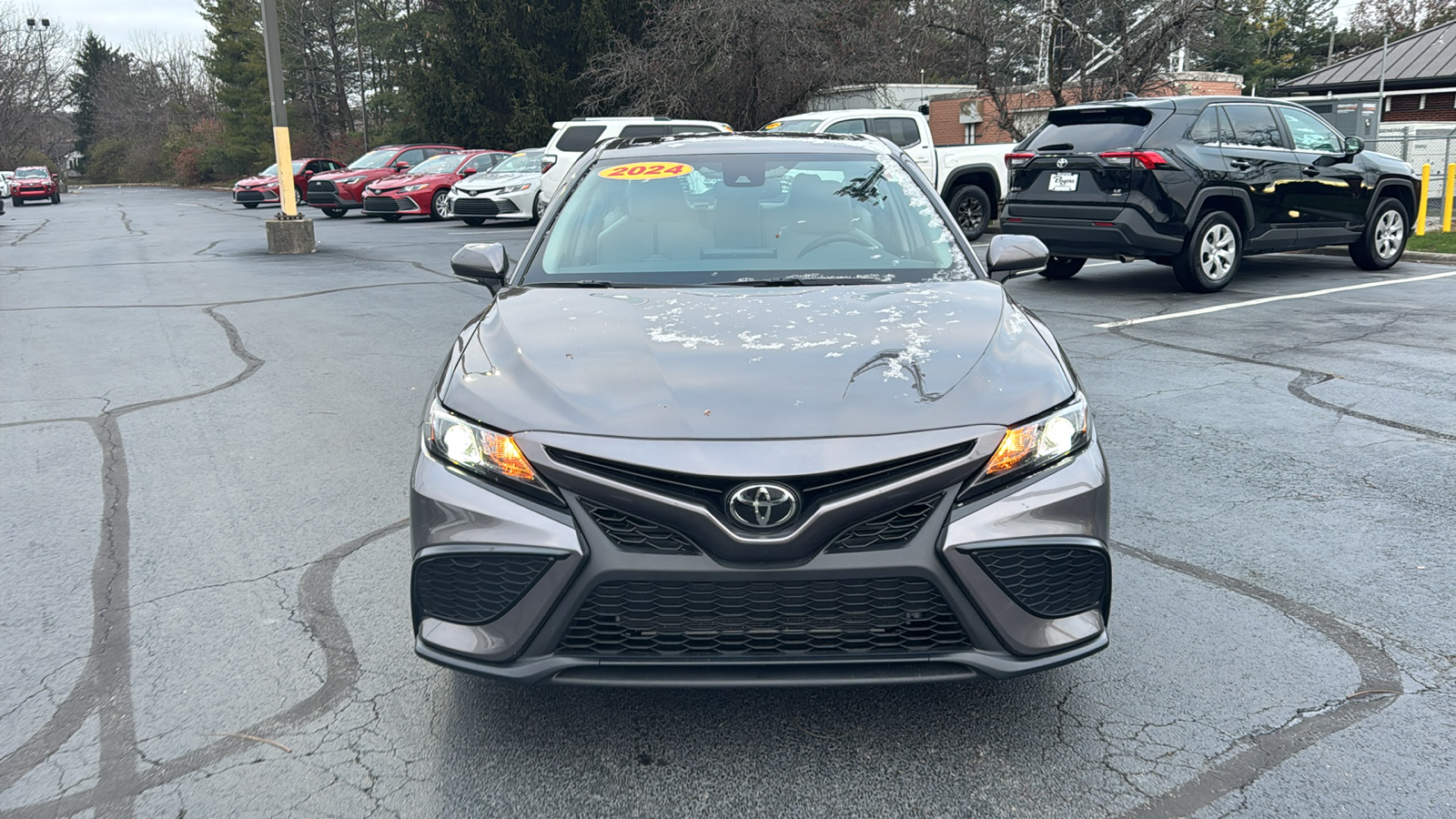 2024 Toyota Camry SE 9