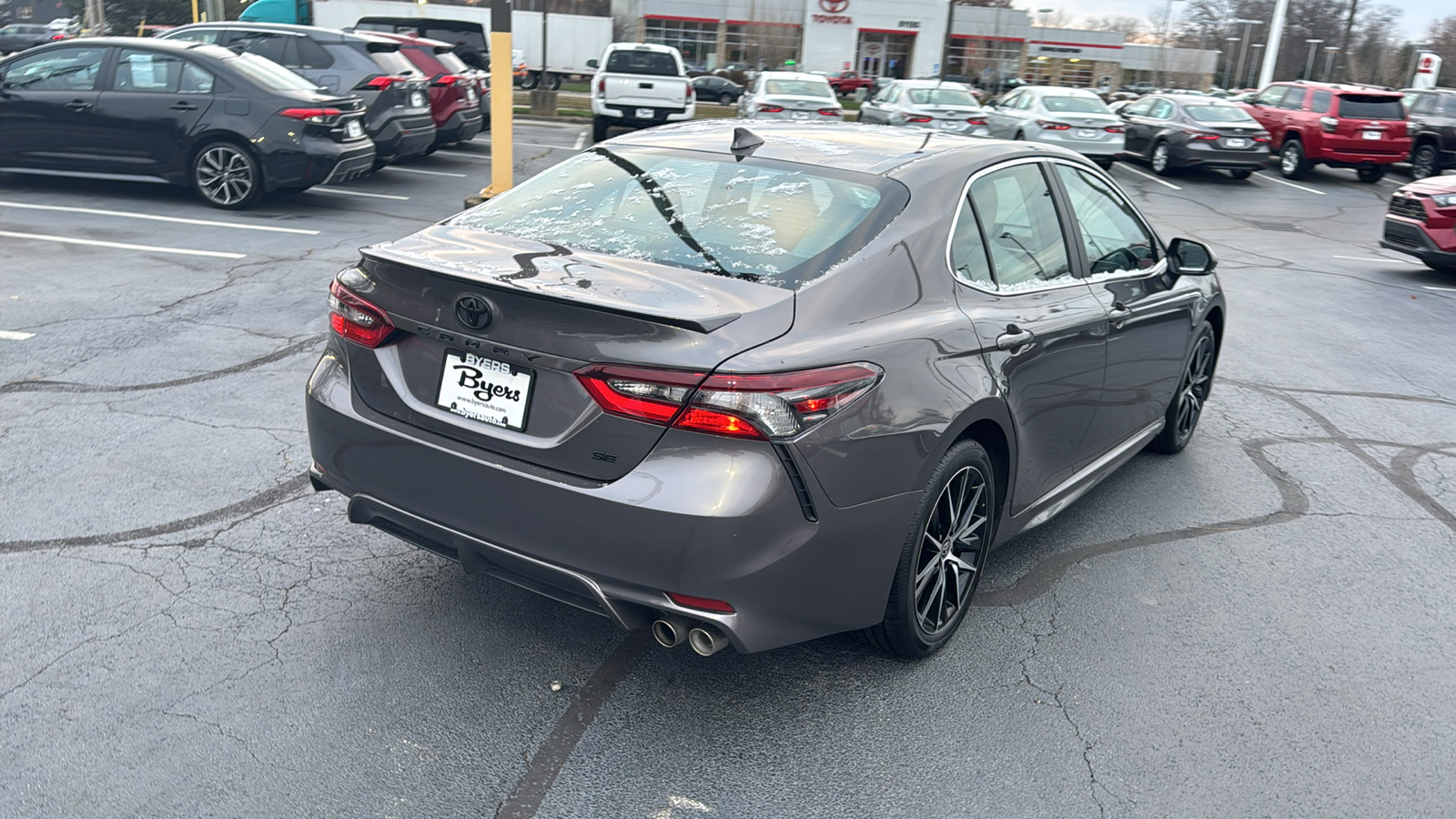 2024 Toyota Camry SE 44