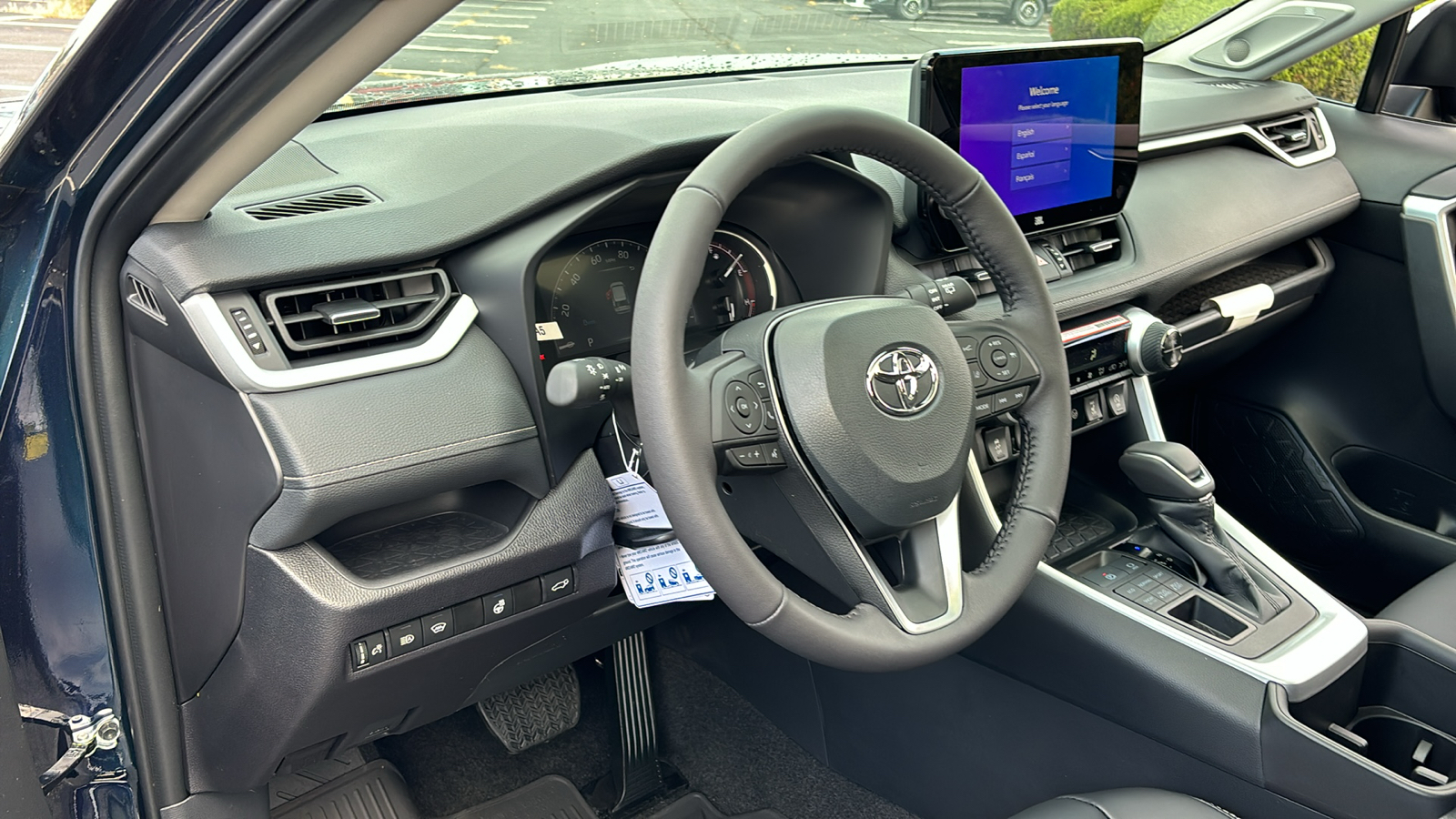 2025 Toyota RAV4 XLE Premium 20