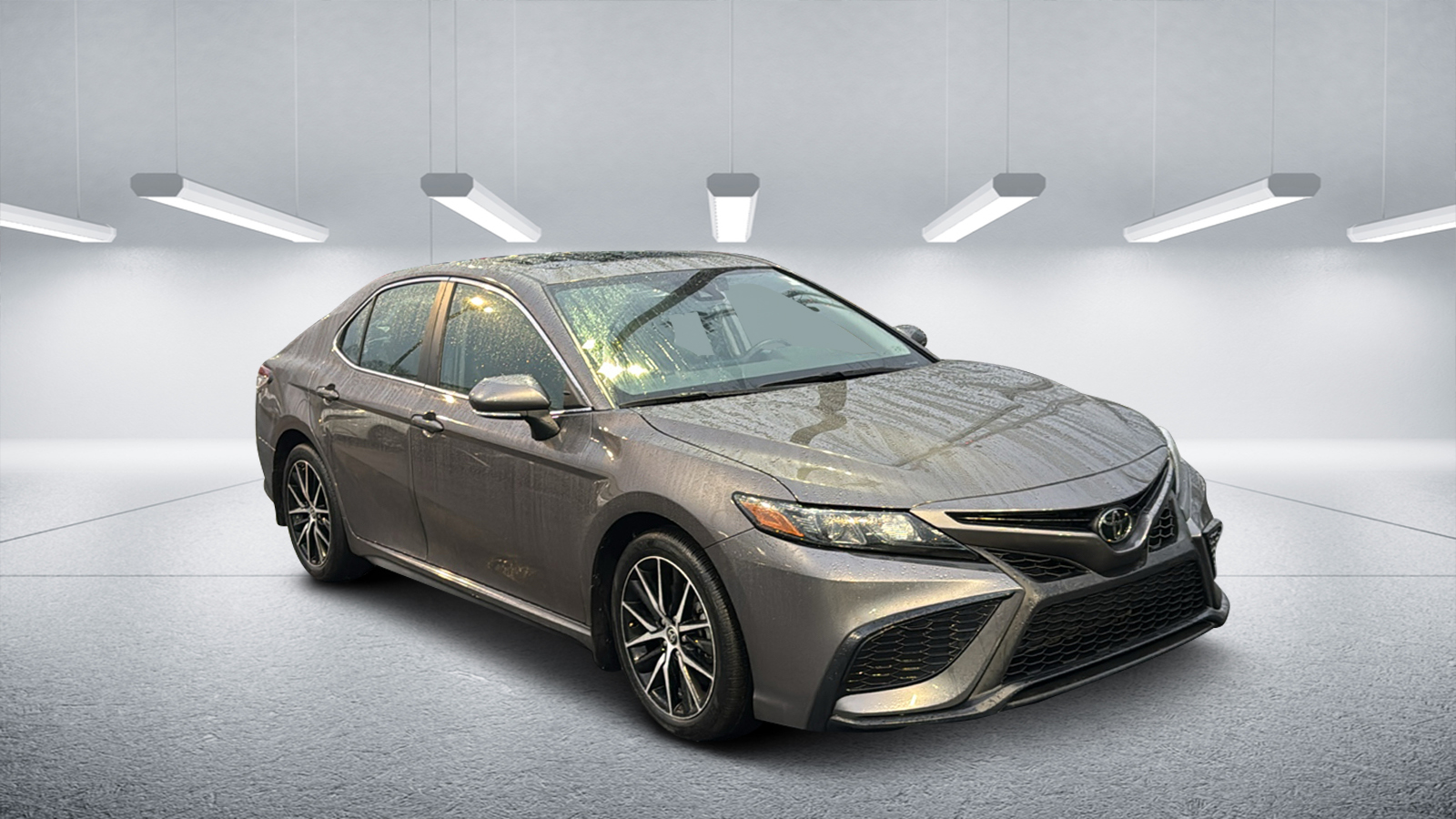 2022 Toyota Camry SE 1