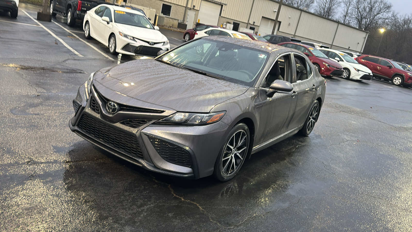 2022 Toyota Camry SE 10