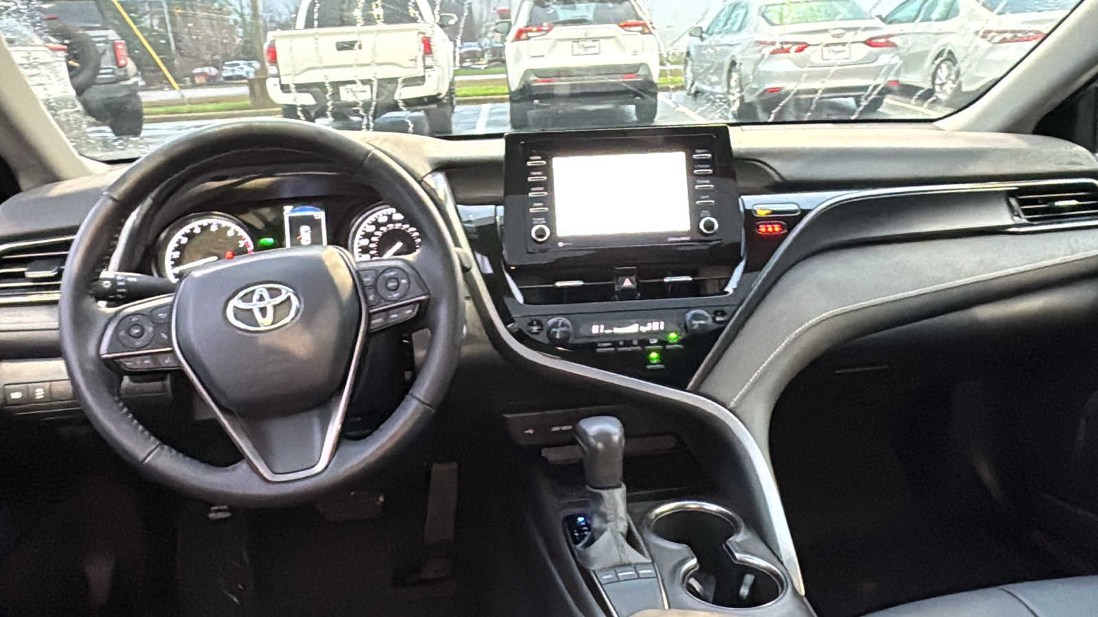 2022 Toyota Camry SE 37