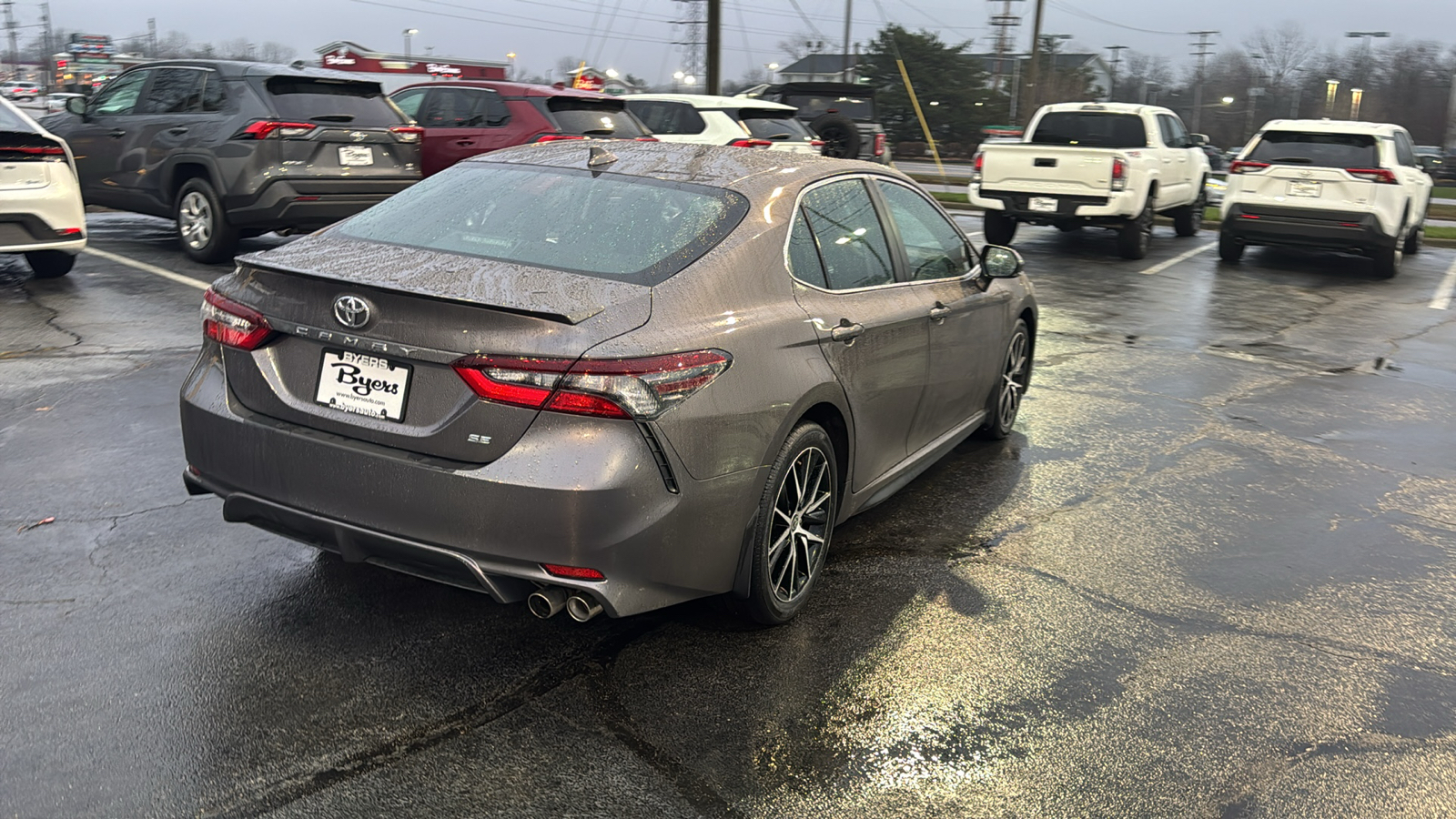 2022 Toyota Camry SE 42