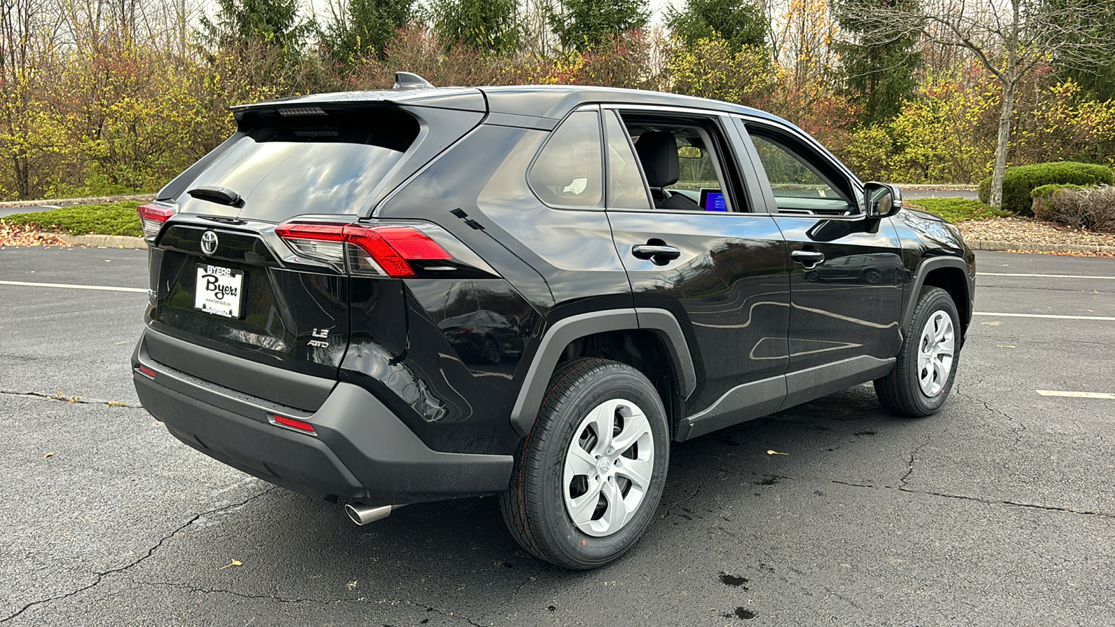 2025 Toyota RAV4 LE 12