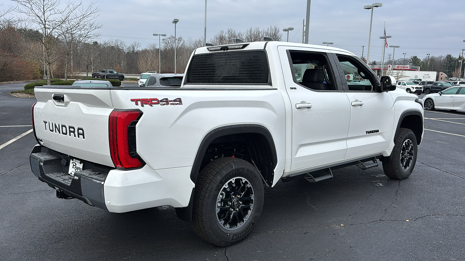 2025 Toyota Tundra 4WD SR5 10