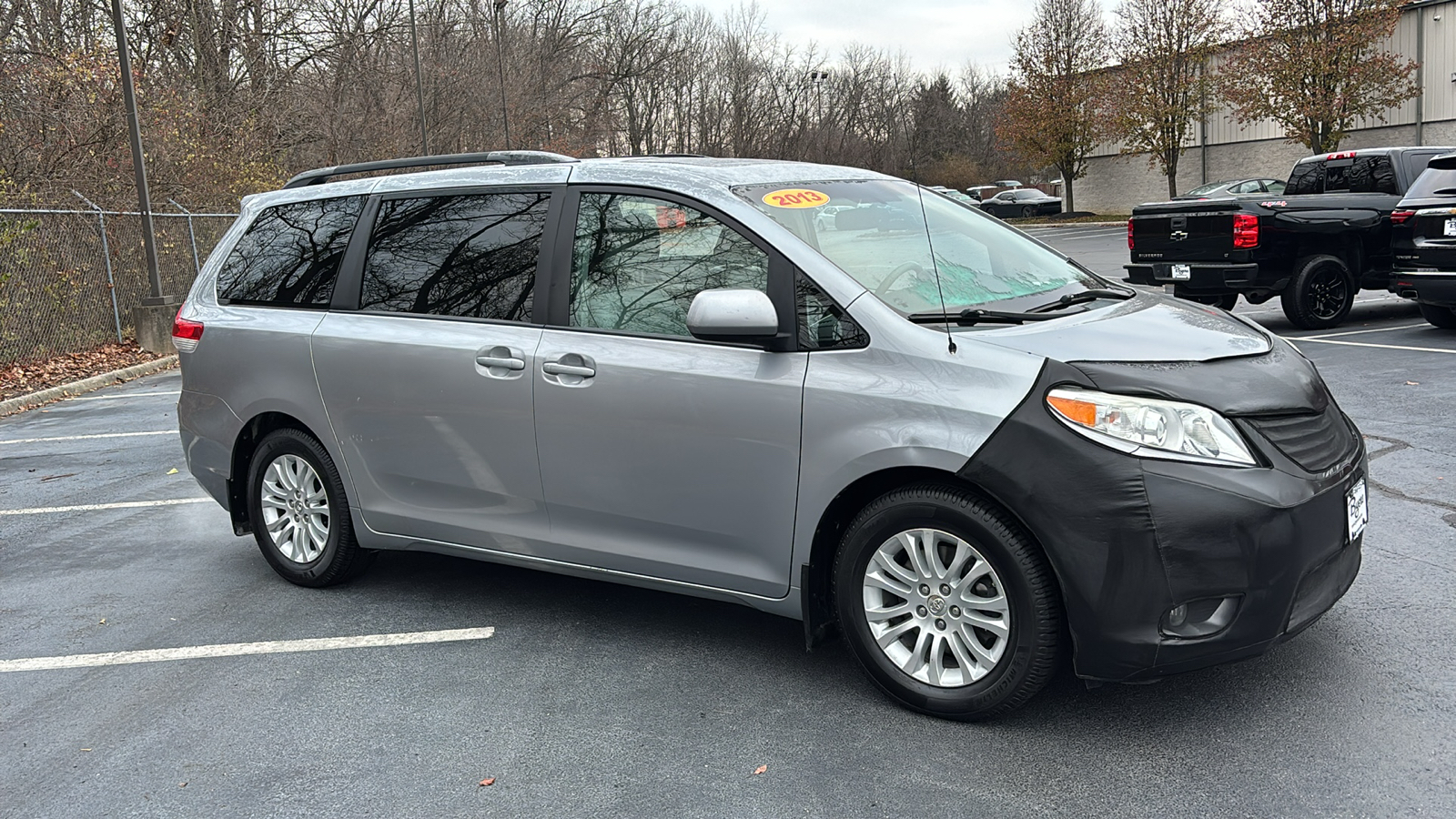 2013 Toyota Sienna XLE 2