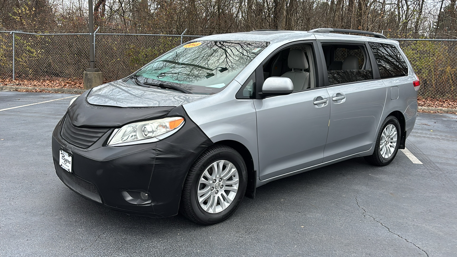 2013 Toyota Sienna XLE 10