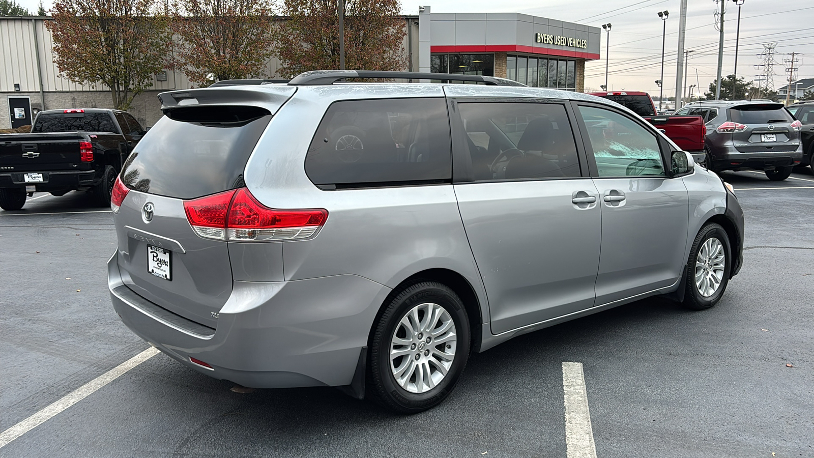 2013 Toyota Sienna XLE 44