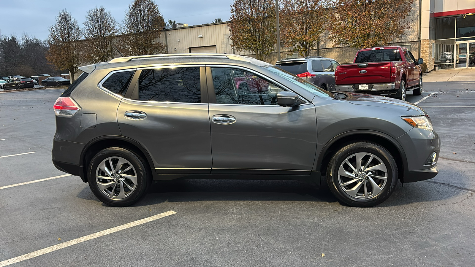 2015 Nissan Rogue SL 3