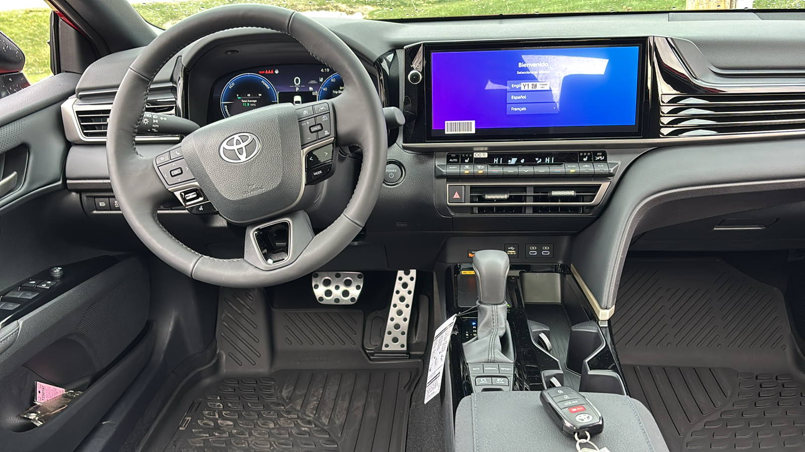 2025 Toyota Camry XSE 16