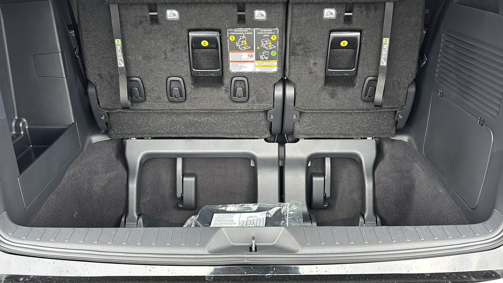 2025 Toyota Sienna XSE 7-Passenger 12