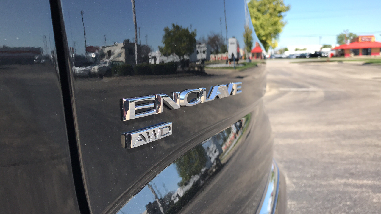 2020 Buick Enclave Essence 8