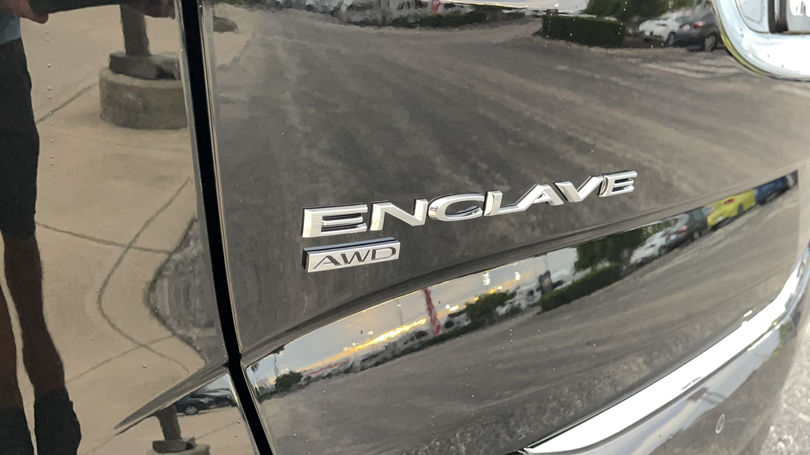 2023 Buick Enclave Essence 8