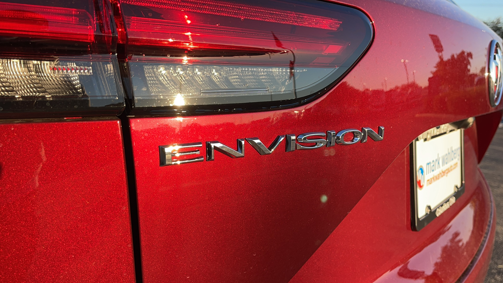 2022 Buick Envision Preferred 8