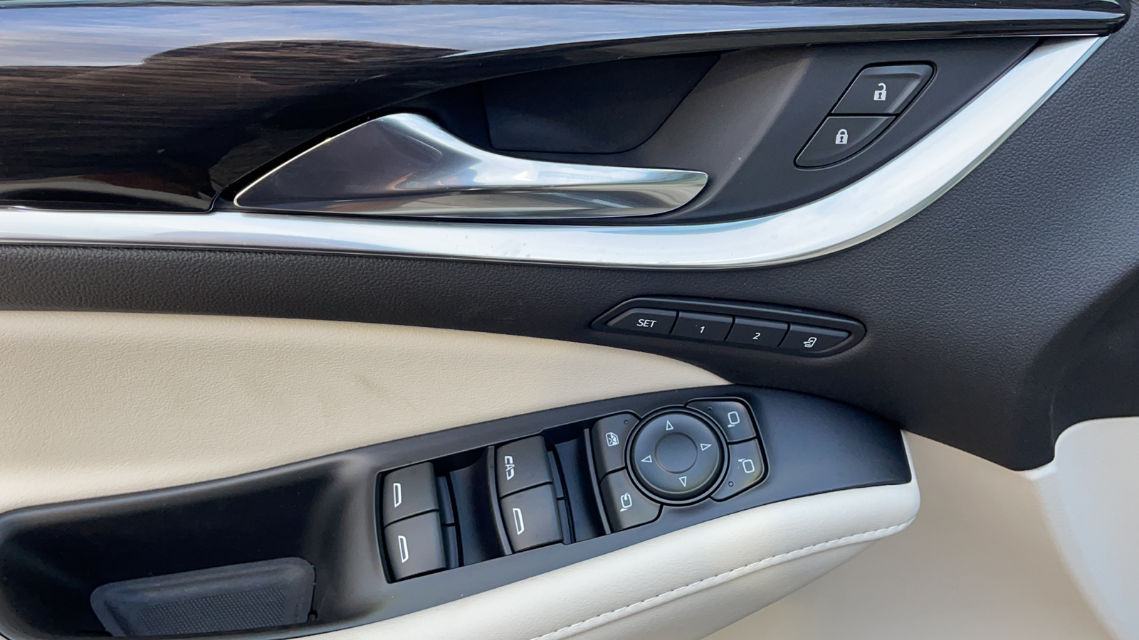 2022 Buick Enclave Premium 26