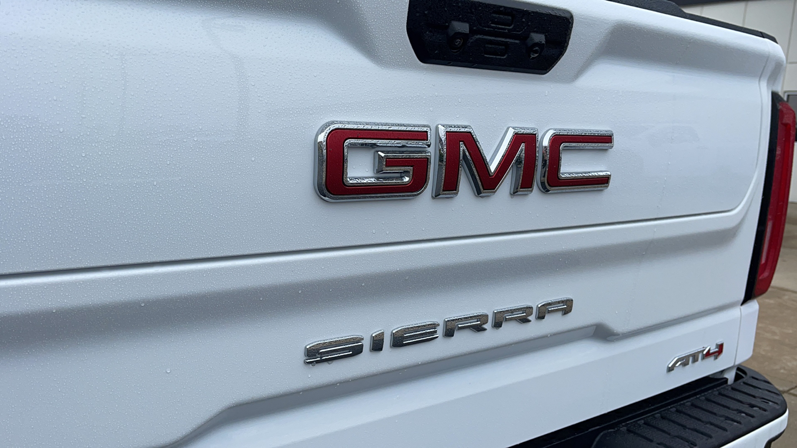 2022 GMC Sierra 1500 AT4 12