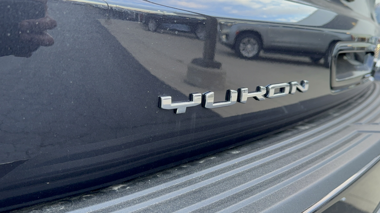 2024 GMC Yukon XL AT4 13