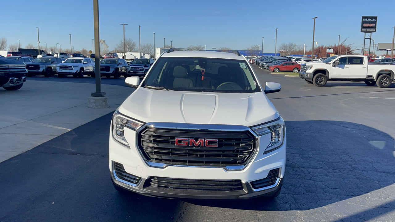 2024 GMC Terrain SLE 4