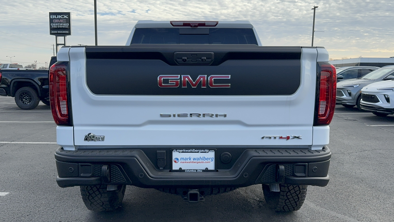 2024 GMC Sierra 1500 AT4X 12