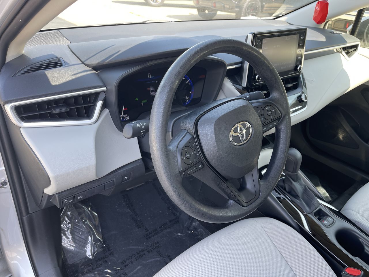 2021 Toyota Corolla Hybrid LE 10