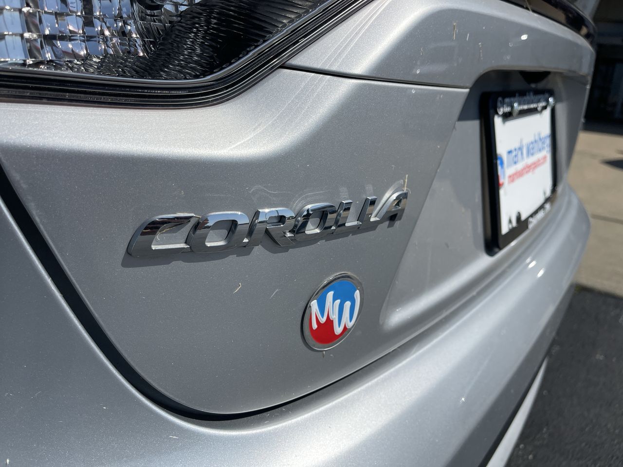 2021 Toyota Corolla Hybrid LE 25