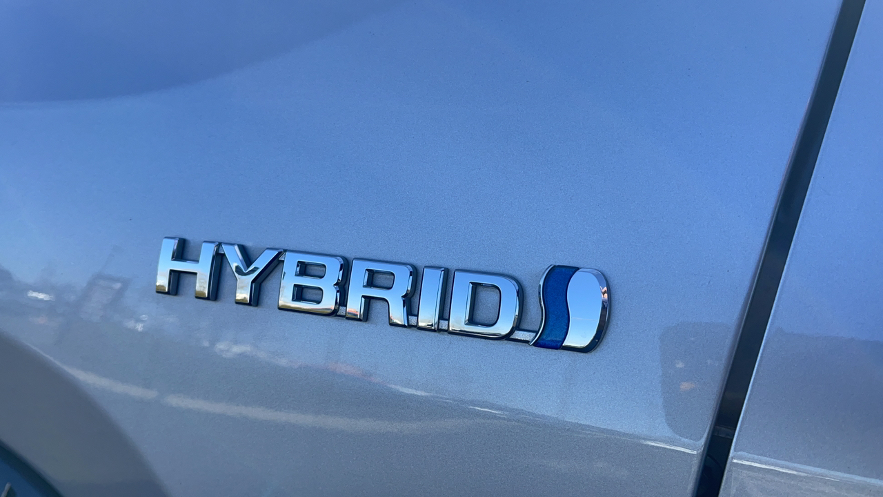2020 Toyota RAV4 Hybrid XSE 37