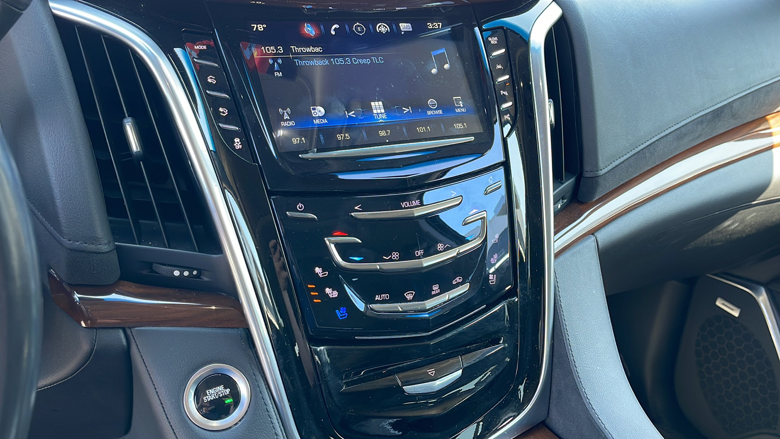 2020 Cadillac Escalade ESV Luxury 32
