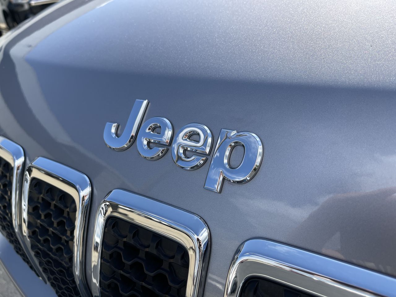 2019 Jeep Cherokee Limited 27
