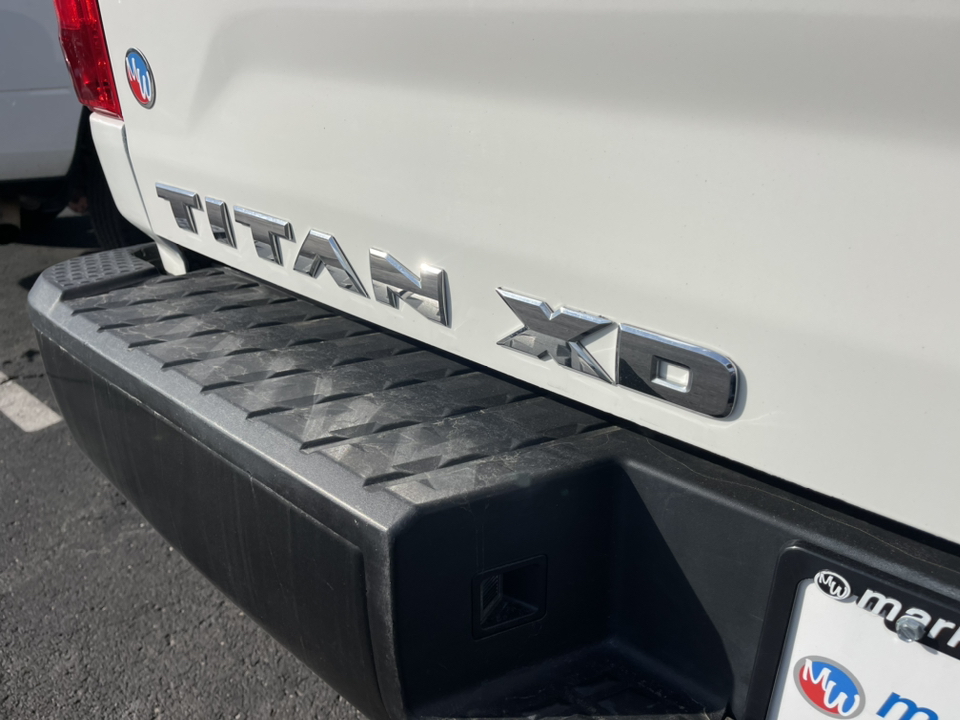 2016 Nissan Titan XD S 13