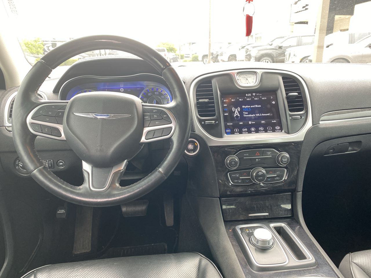 2019 Chrysler 300 Limited 19