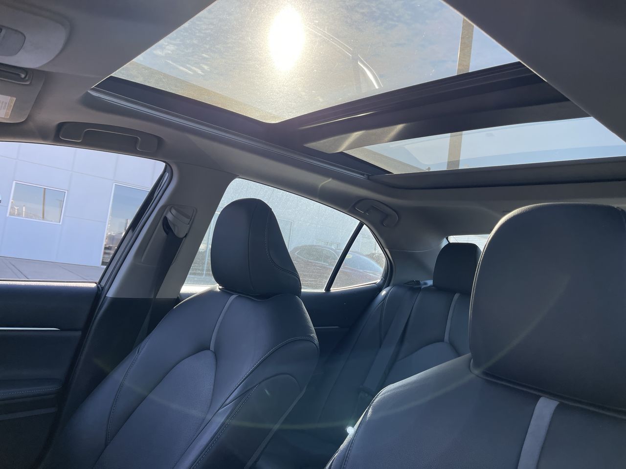2019 Toyota Camry XSE 18