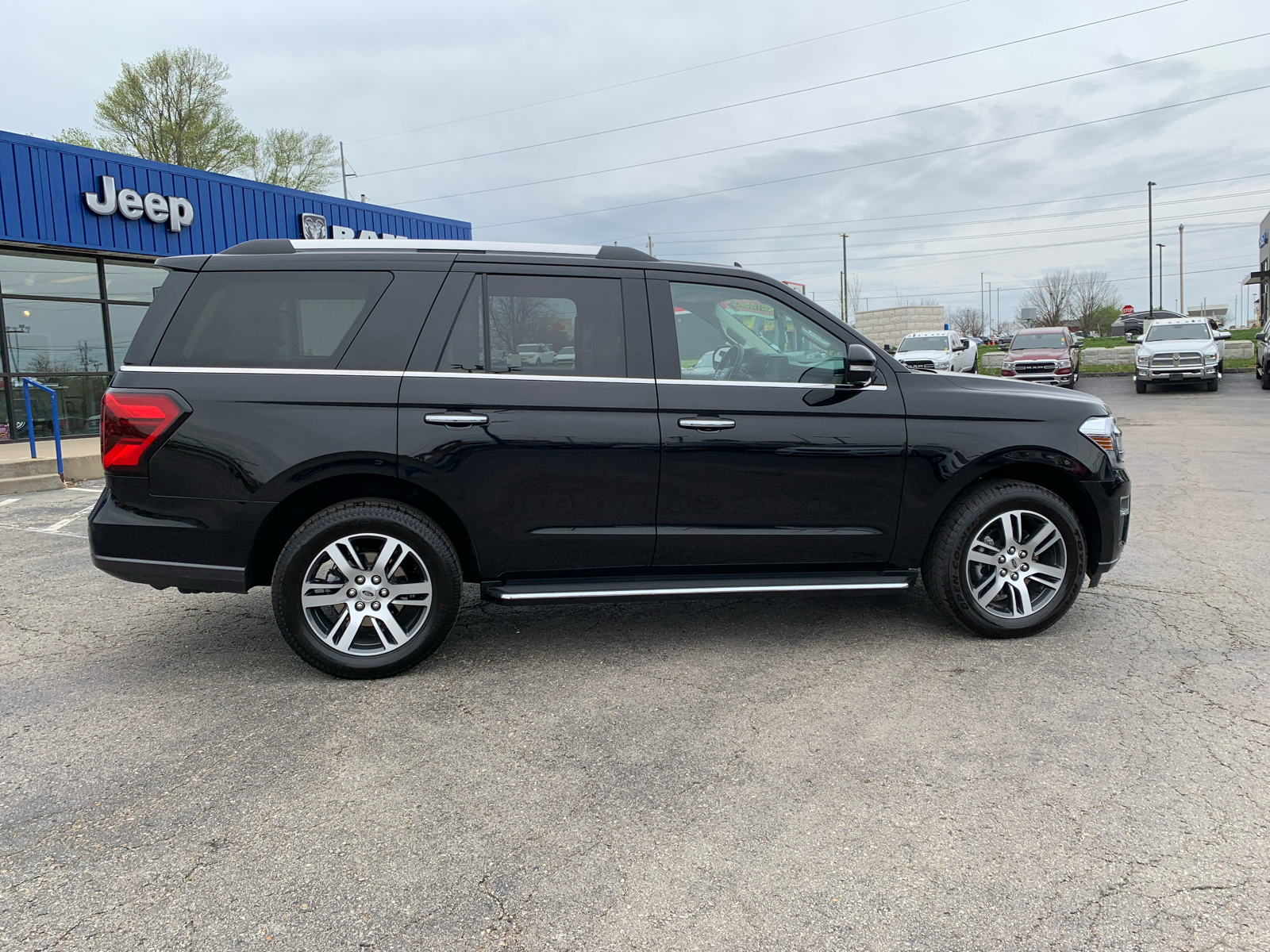 2023 Ford Expedition Limited 13