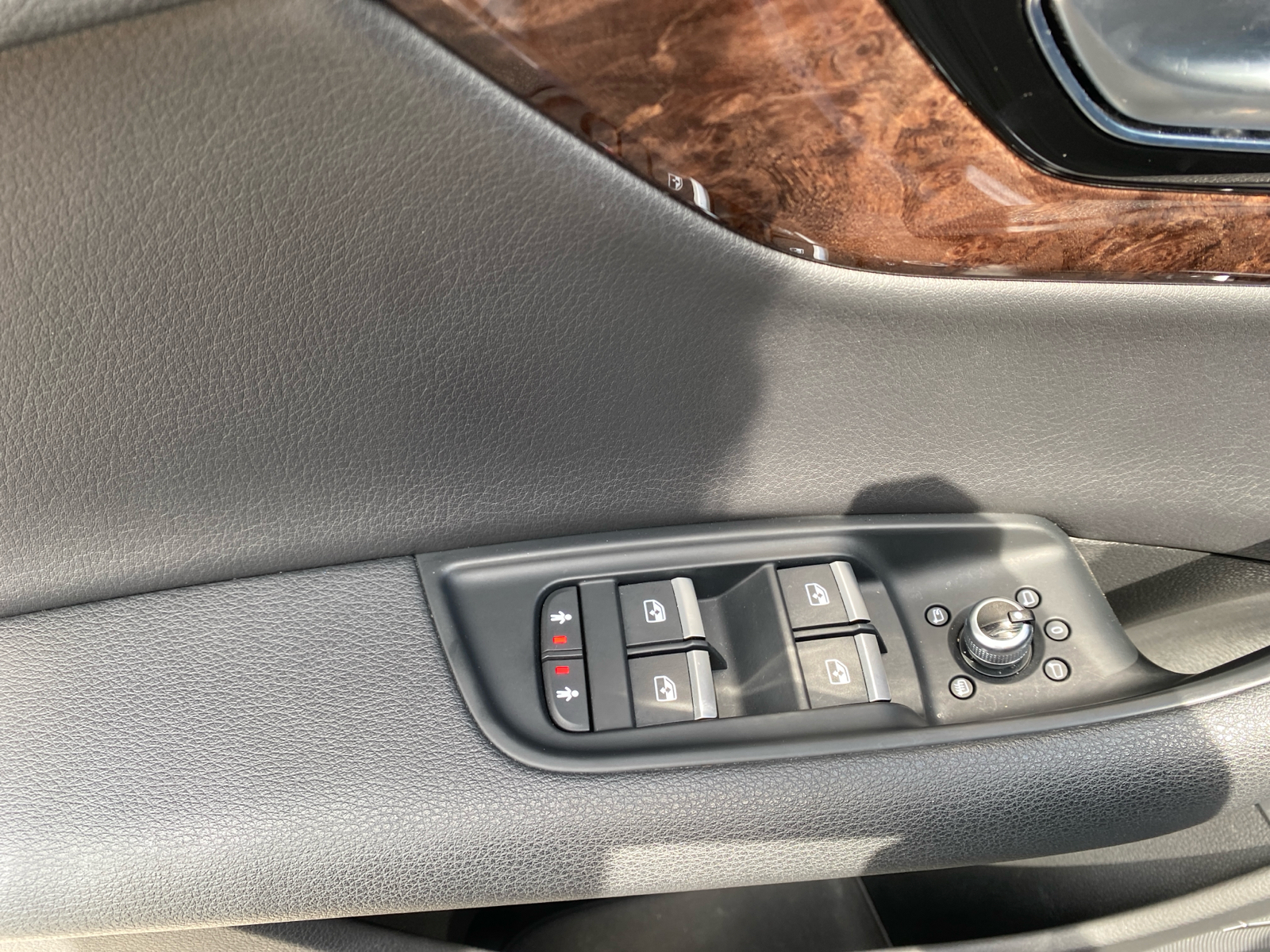 2019 Audi Q7 55 Premium Plus 24