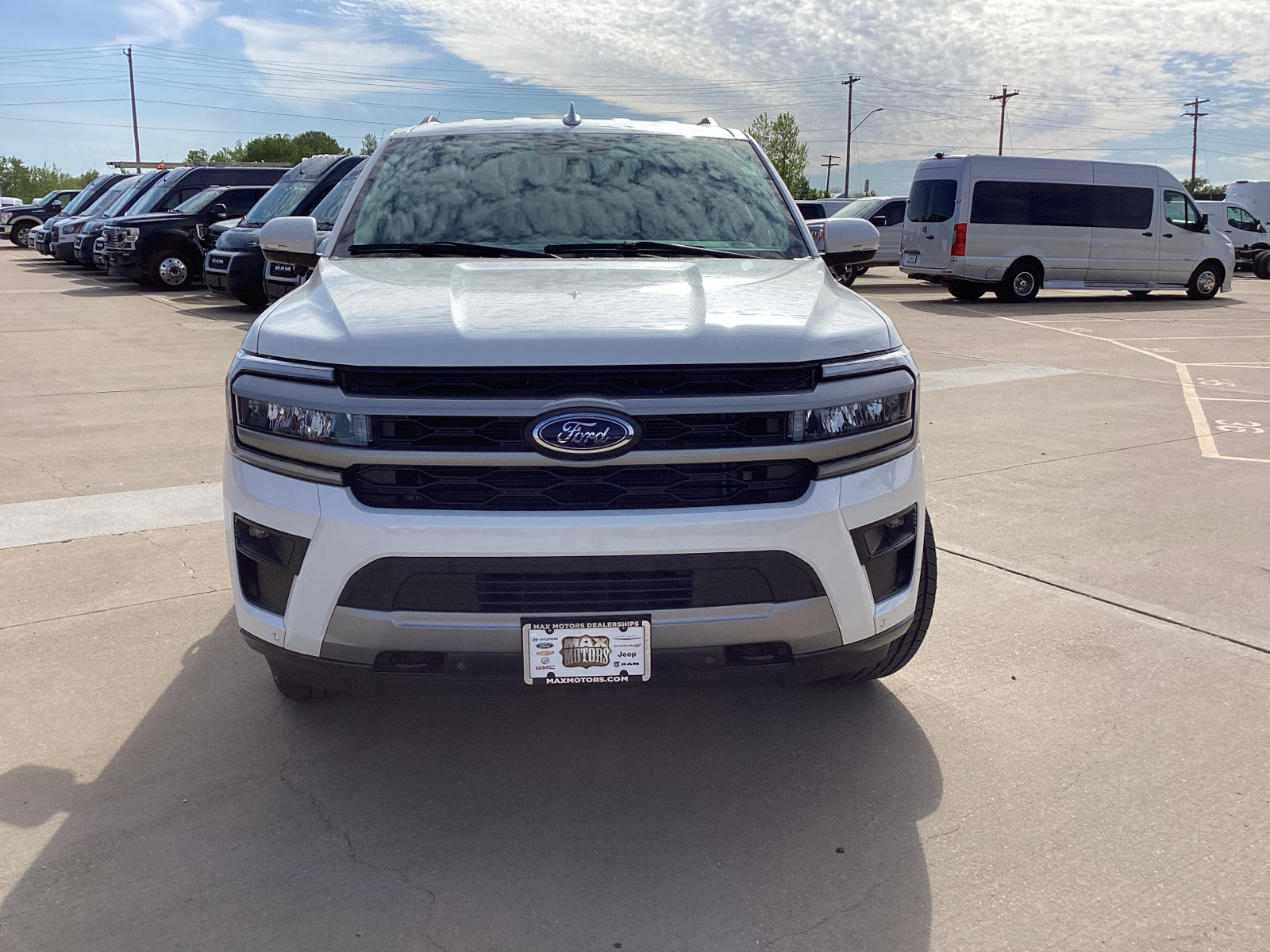 2024 Ford Expedition Max XLT 2